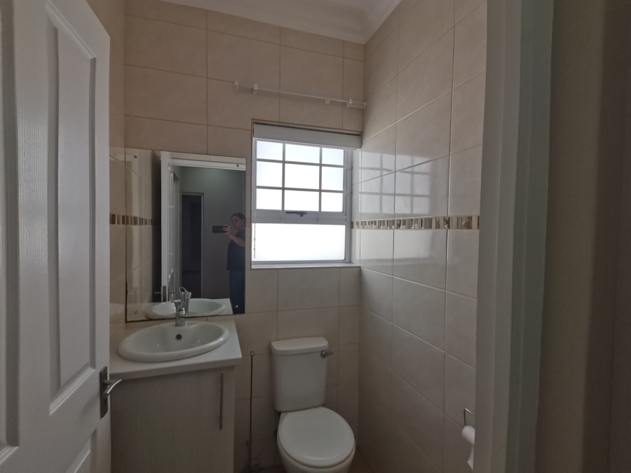 2 Bedroom Property for Sale in Heiderand Western Cape